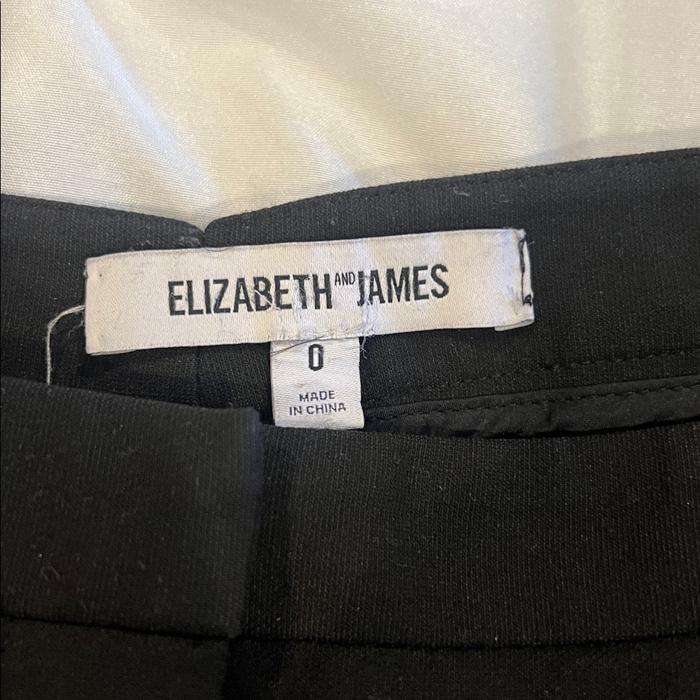 Elizabeth and James Black Skinny Pants Zipper Detail Size 0 - Picture 3 of 7